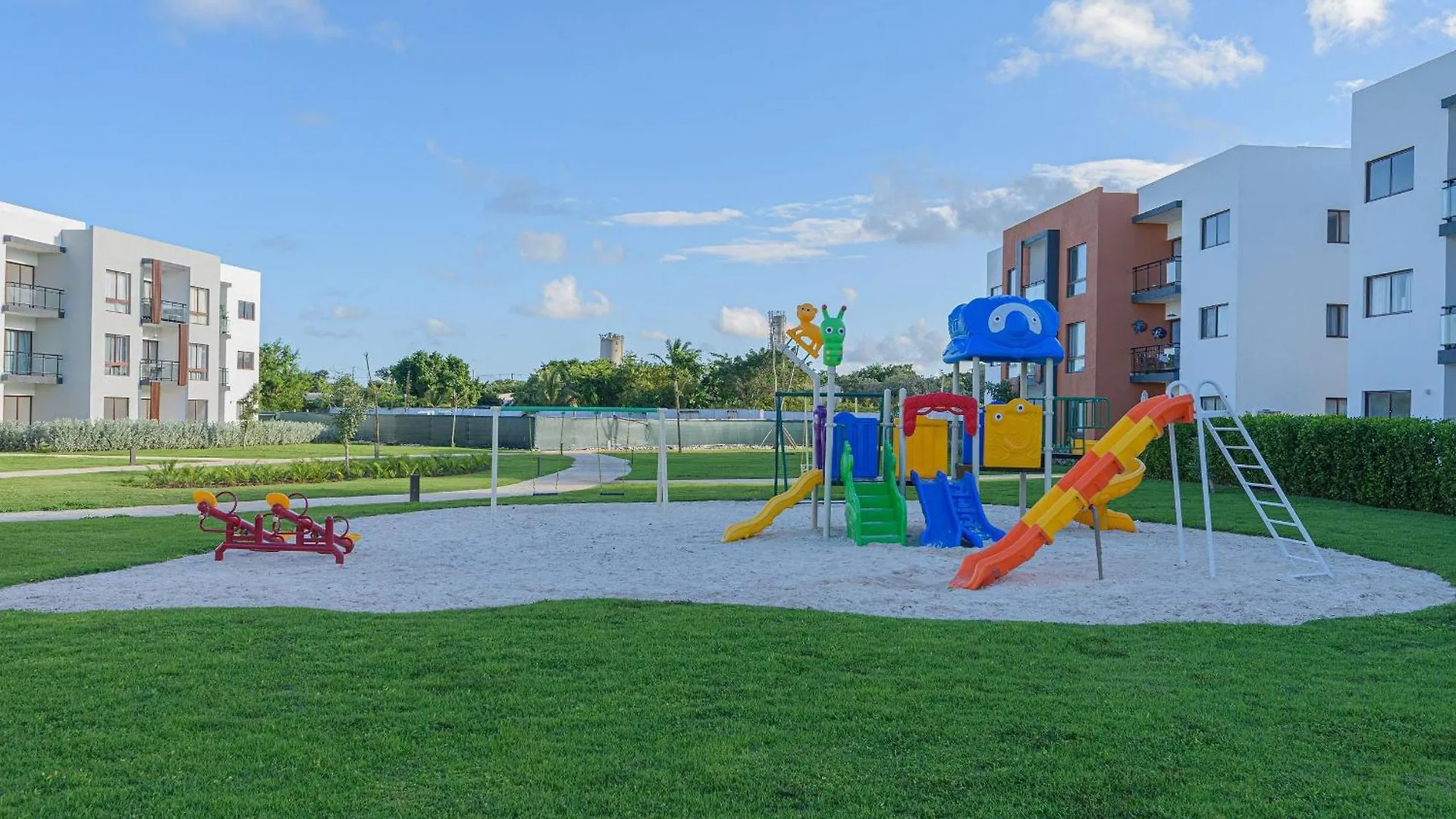 Primer Piso Frente A La Piscina Con Gimnasio Punta Cana Appartamento